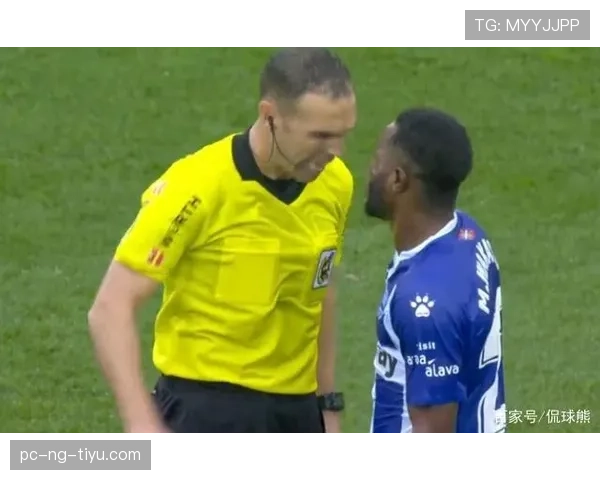 禁区外犯规的判罚标准与裁判处理流程详解